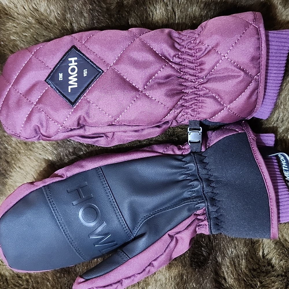 NWOT HOWL Quilted Mittens Burgundy Size Small - Picture 3 of 6